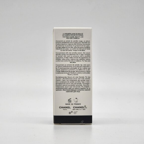 CHANEL N°1 DE CHANEL Red Camellia Revitalizing Serum | 30ml 1 fl oz - Picture 2 of 3